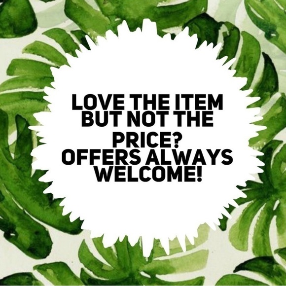 Green Leaf Pattern Background - Picture 1 of 1